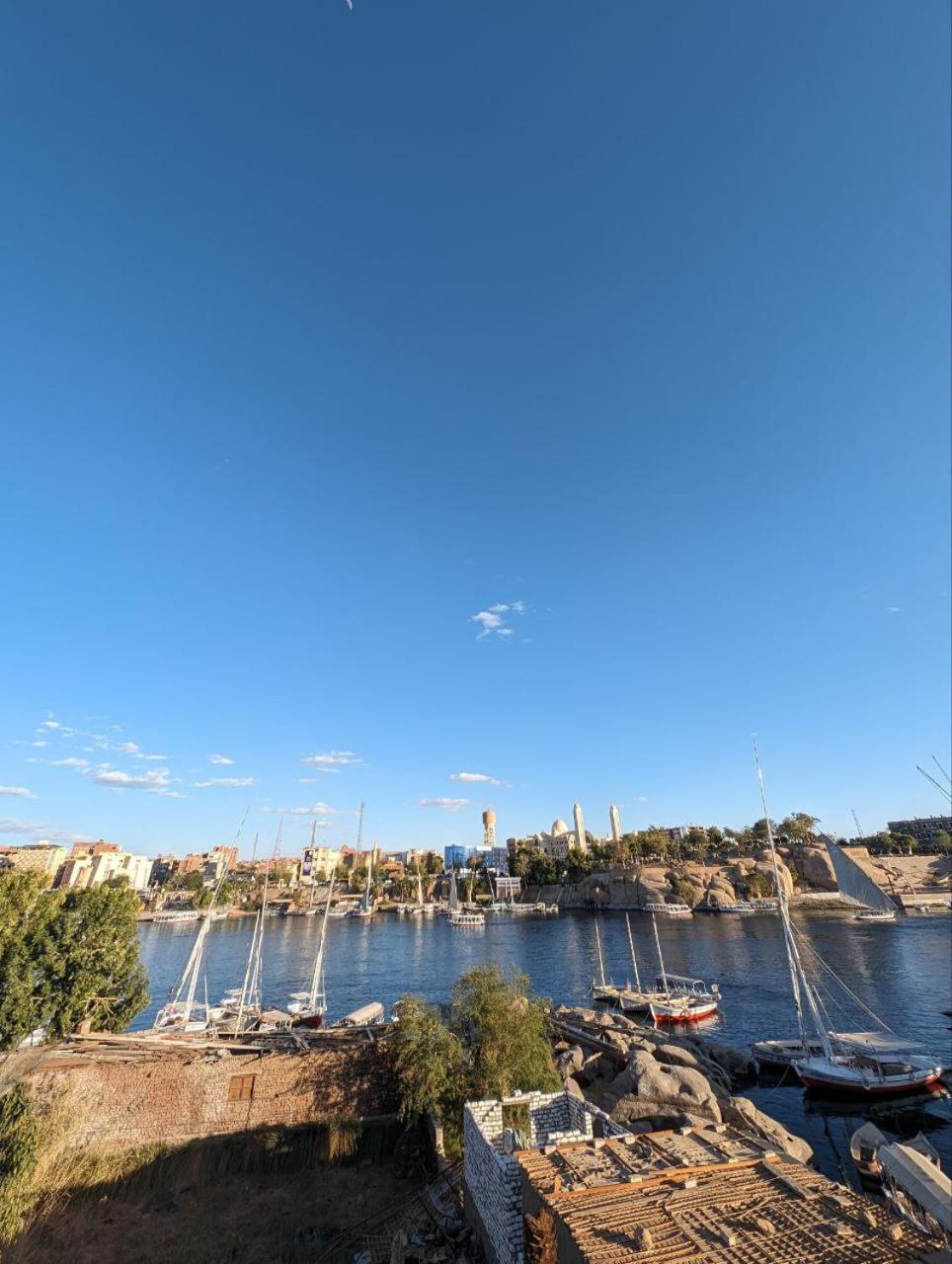 Mastonkel Hotel Aswan Buitenkant foto